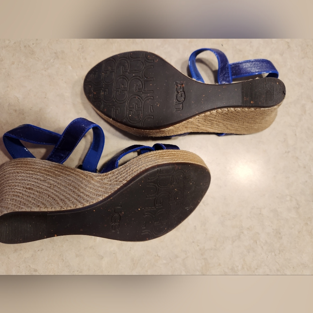 UGG Patent Leather Strappy Sandals - Picture 9 of 9